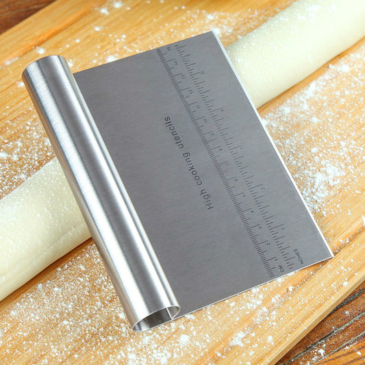 Kitchen Stainless Steel Pastry Spatulas Cutter with Scale Pizza Dough Scraper Fondant Cake Decoration Tools Baking Kitchen Accessories Dough Cake Stainless Steel Pizza Flour Tool Cutter Chopper Scraper