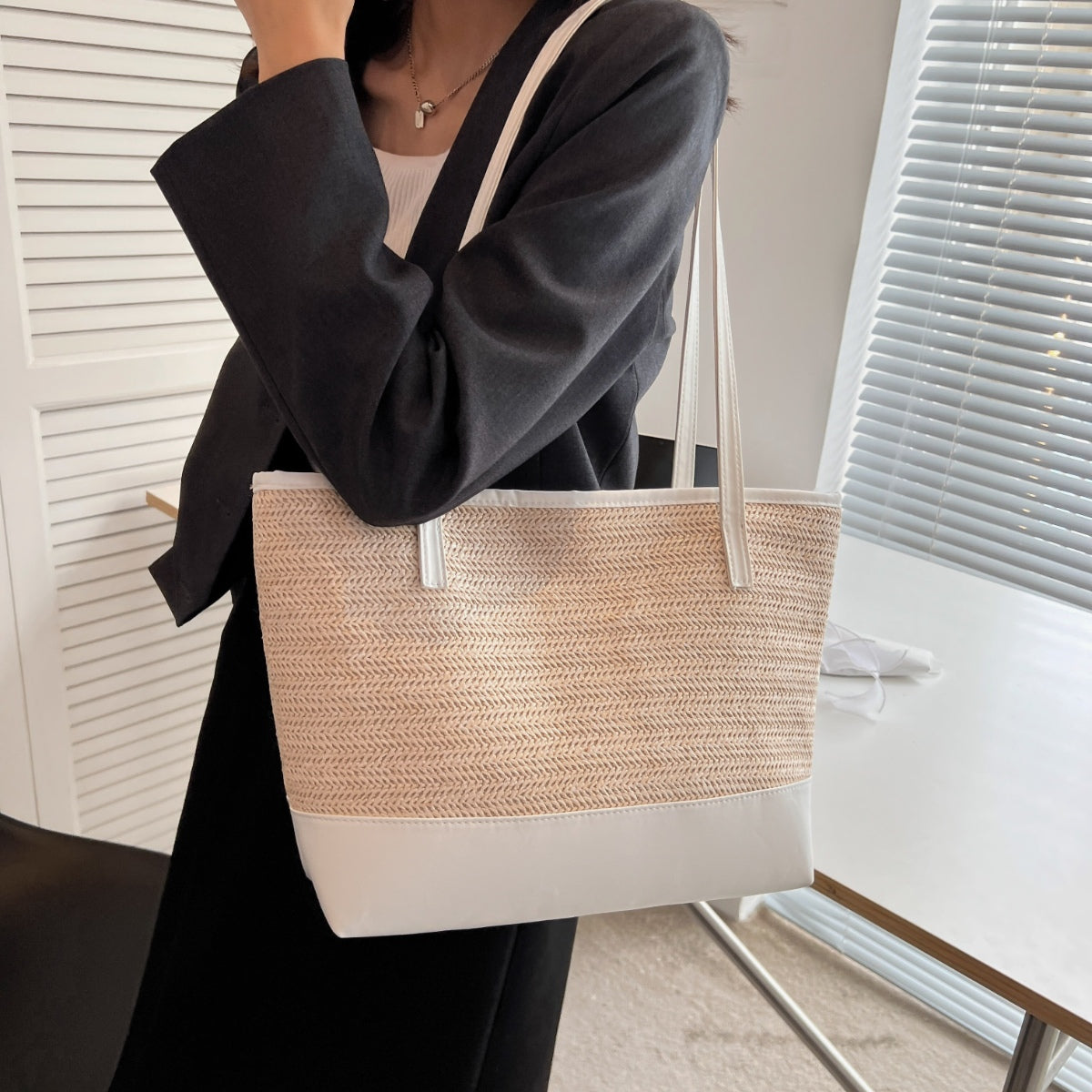 Ladies Bag Straw Weave Leather Strap Tote Bag