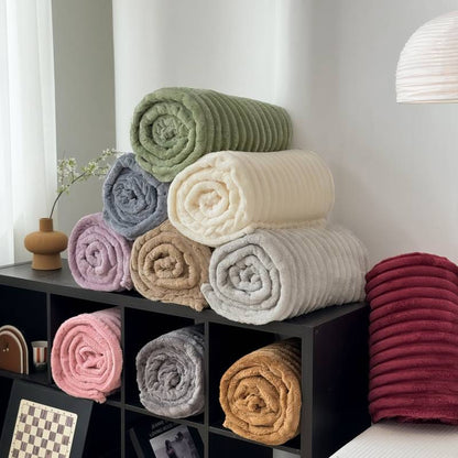 Multifunctional Warm Velvet Blanket