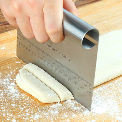 Kitchen Stainless Steel Pastry Spatulas Cutter with Scale Pizza Dough Scraper Fondant Cake Decoration Tools Baking Kitchen Accessories Dough Cake Stainless Steel Pizza Flour Tool Cutter Chopper Scraper