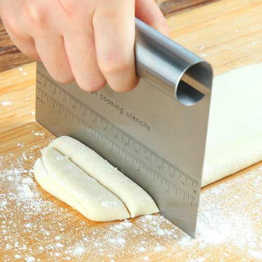 Kitchen Stainless Steel Pastry Spatulas Cutter with Scale Pizza Dough Scraper Fondant Cake Decoration Tools Baking Kitchen Accessories Dough Cake Stainless Steel Pizza Flour Tool Cutter Chopper Scraper